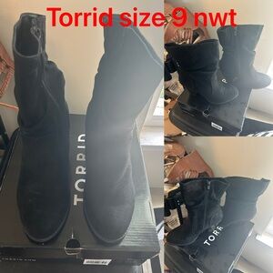 Torrid Black Faux Suede Heeled Ankle Boots Size 9 NWT Wide‎ Width